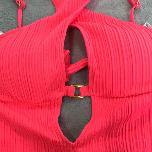 Becca by Rebecca Virtue Women's Moon Ridge Rib High Neck One Piece S New - Picture 3 of 8